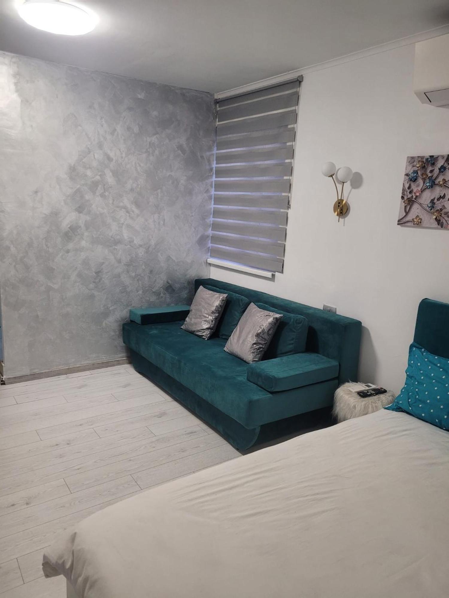 Zenlux Hotel Iasi Buitenkant foto